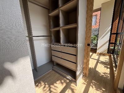 Apartamento de 1 alcoba en venta en El Nogal, Bogotá, 81 m² · foto 13 de 18