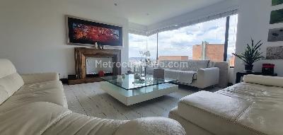 Apartamento de 3 alcobas en venta en Sierras Del Moral, Bogotá, 220 m² · foto 2 de 18