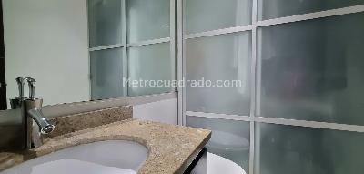 Apartamento de 1 alcoba en venta en Chico, Bogotá, 51 m² · foto 5 de 11