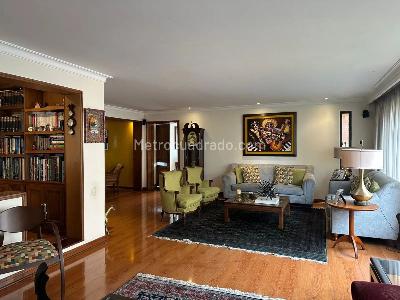 Apartamento de 4 alcobas en venta en Chico Cabrera, Bogotá, 361 m² · foto 4 de 20