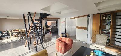 Apartamento de 2 alcobas en venta en El Refugio, Bogotá, 176 m² · foto 2 de 18
