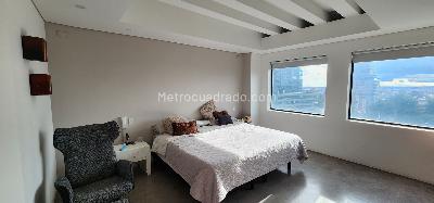 Apartamento de 2 alcobas en venta en El Refugio, Bogotá, 176 m² · foto 9 de 18
