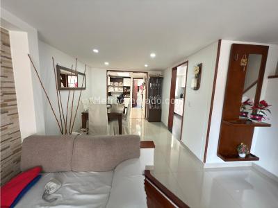 Casa de 4 alcobas en venta en Nueva Colina, Bogotá, 108 m² · foto 2 de 20