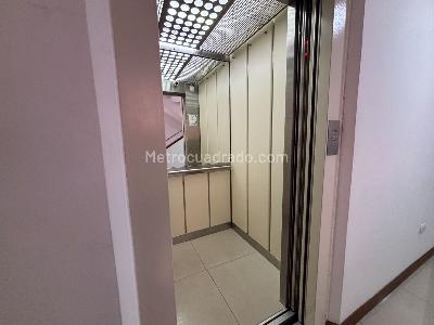 Apartamento en venta en Santa Barbara Central, Bogotá · foto 16 de 20