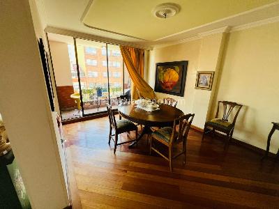 Apartamento de 2 alcobas en venta en Santa Barbara Central, Bogotá, 167 m² · foto 15 de 16