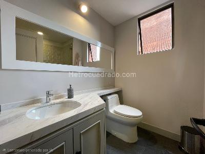 Apartamento de 3 alcobas en venta en Refugio Alto, Bogotá, 250 m² · foto 15 de 18