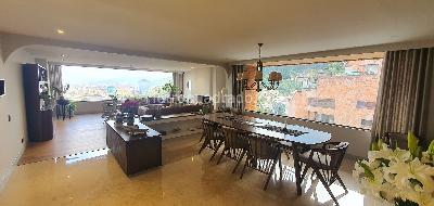 Apartamento de 3 alcobas en venta en Refugio Alto, Bogotá, 250 m² · foto 2 de 18