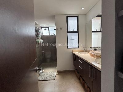 Apartamento de 3 alcobas en venta en Club De Los Lagartos, Bogotá, 144 m² · foto 13 de 20