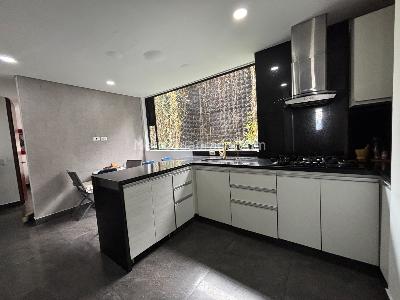 Apartamento de 3 alcobas en venta en Club De Los Lagartos, Bogotá, 144 m² · foto 6 de 20