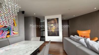 Apartamento de 3 alcobas en venta en Club De Los Lagartos, Bogotá, 144 m² · foto 2 de 20