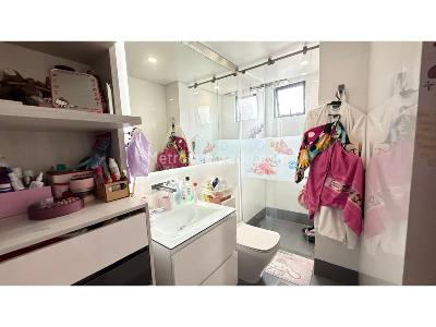 Apartamento de 4 alcobas en venta en Santa Barbara, Bogotá, 250 m² · foto 15 de 20