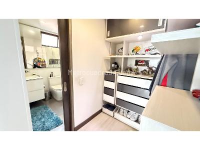 Apartamento de 4 alcobas en venta en Santa Barbara, Bogotá, 250 m² · foto 17 de 20