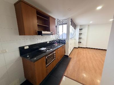 Apartaestudio en venta en Bella Suiza, Bogotá, 40 m² · foto 3 de 6