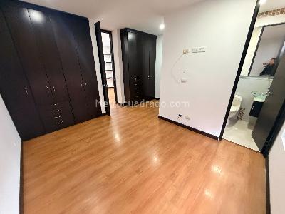 Apartaestudio en venta en Bella Suiza, Bogotá, 40 m² · foto 5 de 6