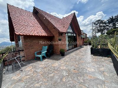 Casa de 4 alcobas en venta en Cerros De Suba, Bogotá, 300 m² · foto 10 de 20