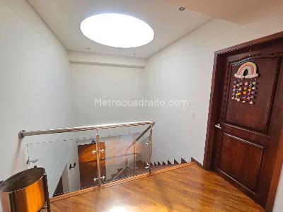 Apartamento de 4 alcobas en venta en San Patricio, Bogotá, 233 m² · foto 14 de 17