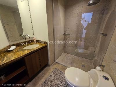 Apartamento de 4 alcobas en venta en San Patricio, Bogotá, 233 m² · foto 17 de 17