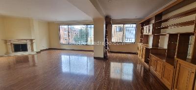 Apartamento de 3 alcobas en venta en Santa Barbara, Bogotá, 198 m² · foto 2 de 15