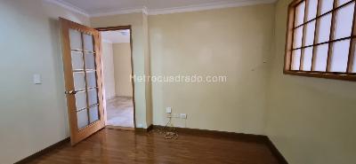 Apartamento de 3 alcobas en venta en Santa Barbara, Bogotá, 198 m² · foto 8 de 15