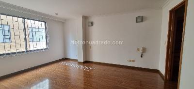 Apartamento de 3 alcobas en venta en Santa Barbara, Bogotá, 198 m² · foto 11 de 15
