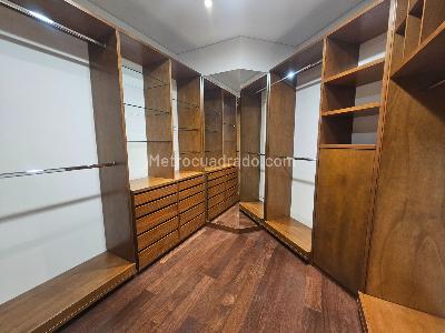 Apartamento de 4 alcobas en venta en Los Rosales, Bogotá, 350 m² · foto 11 de 18