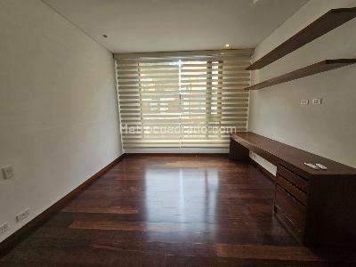 Apartamento de 4 alcobas en venta en Los Rosales, Bogotá, 350 m² · foto 14 de 18
