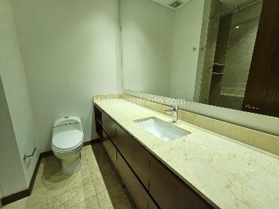Apartamento de 4 alcobas en venta en Los Rosales, Bogotá, 350 m² · foto 16 de 18
