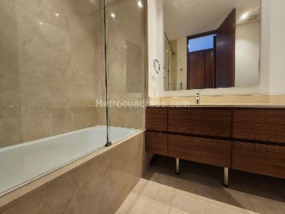 Apartamento de 4 alcobas en venta en Los Rosales, Bogotá, 350 m² · foto 17 de 18