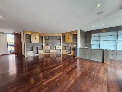 Apartamento de 4 alcobas en venta en Los Rosales, Bogotá, 350 m² · foto 2 de 18