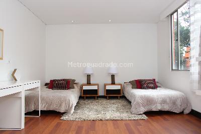 Apartamento de 2 alcobas en venta en Los Rosales Emaus, Bogotá, 210 m² · foto 12 de 17