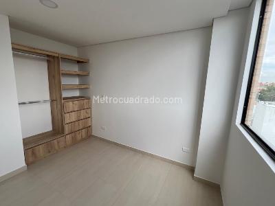 Apartamento de 2 alcobas en venta en San Fernando, Bogotá, 45 m² · foto 2 de 8