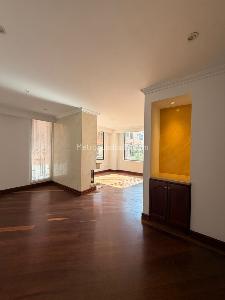 Apartamento en venta en Santa Barbara Occidental, Bogotá · foto 2 de 18