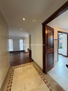 Apartamento en venta en Santa Barbara Occidental, Bogotá · foto 15 de 18
