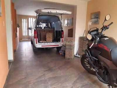 Casa de 5 alcobas en venta en Nueva Marsella I, Bogotá, 200 m² · foto 3 de 12