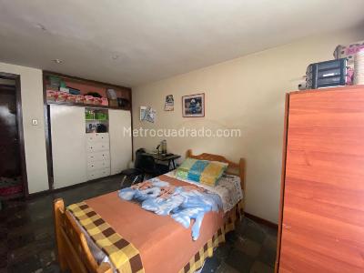 Casa de 5 alcobas en venta en Nueva Marsella I, Bogotá, 200 m² · foto 9 de 12