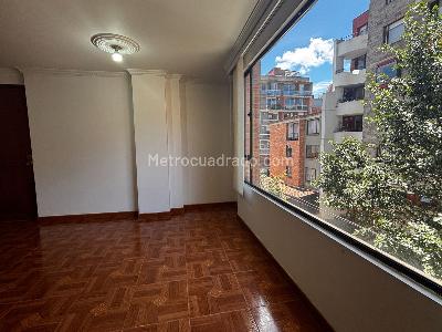 Apartamento de 3 alcobas en venta en Chapinero Alto, Bogotá, 71 m² · foto 2 de 20