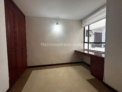 Apartamento de 3 alcobas en venta en Chapinero Alto, Bogotá, 71 m² · foto 6 de 20