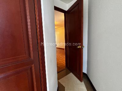 Apartamento de 3 alcobas en venta en Chapinero Alto, Bogotá, 71 m² · foto 9 de 20