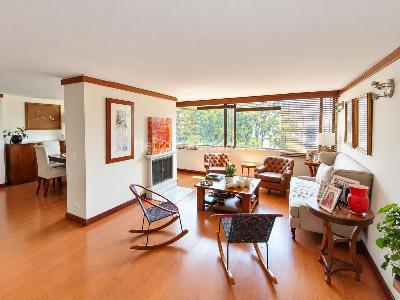Apartamento de 3 alcobas en venta en Chico Navarra, Bogotá, 155 m² · foto 2 de 20