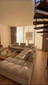 Apartamento de 3 alcobas en venta en San Patricio, Bogotá, 191 m² · foto 6 de 17