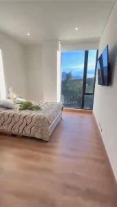 Apartamento de 3 alcobas en venta en San Patricio, Bogotá, 191 m² · foto 10 de 17