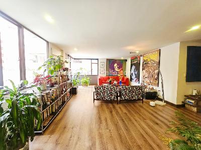 Apartamento de 3 alcobas en venta en La Cabrera, Bogotá, 136 m² · foto 2 de 14