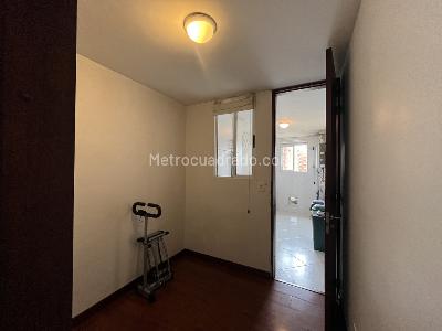 Apartamento de 3 alcobas en venta en El Salitre, Bogotá, 215 m² · foto 9 de 20