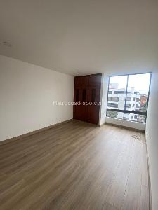 Apartamento en venta en Santa Barbara Central, Bogotá · foto 4 de 10