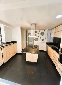 Apartamento de 3 alcobas en venta en Alcala, Bogotá, 130 m² · foto 3 de 16