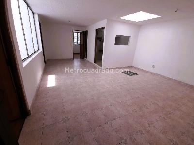 Casa de 5 alcobas en venta en Prado Pinzon, Bogotá, 505 m² · foto 17 de 20