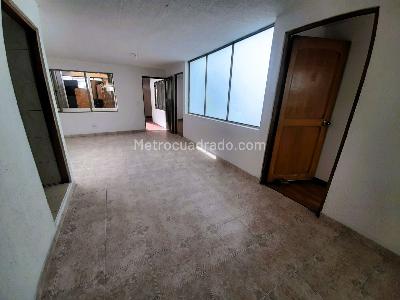 Casa de 5 alcobas en venta en Prado Pinzon, Bogotá, 505 m² · foto 18 de 20