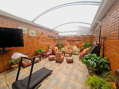 Apartamento de 3 alcobas en venta en Chapinero Alto, Bogotá, 163 m² · foto 3 de 15