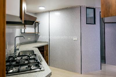 Apartamento de 3 alcobas en venta en Chico Navarra, Bogotá, 103 m² · foto 13 de 16