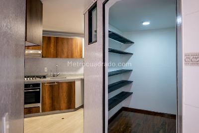 Apartamento de 3 alcobas en venta en Chico Navarra, Bogotá, 103 m² · foto 14 de 16